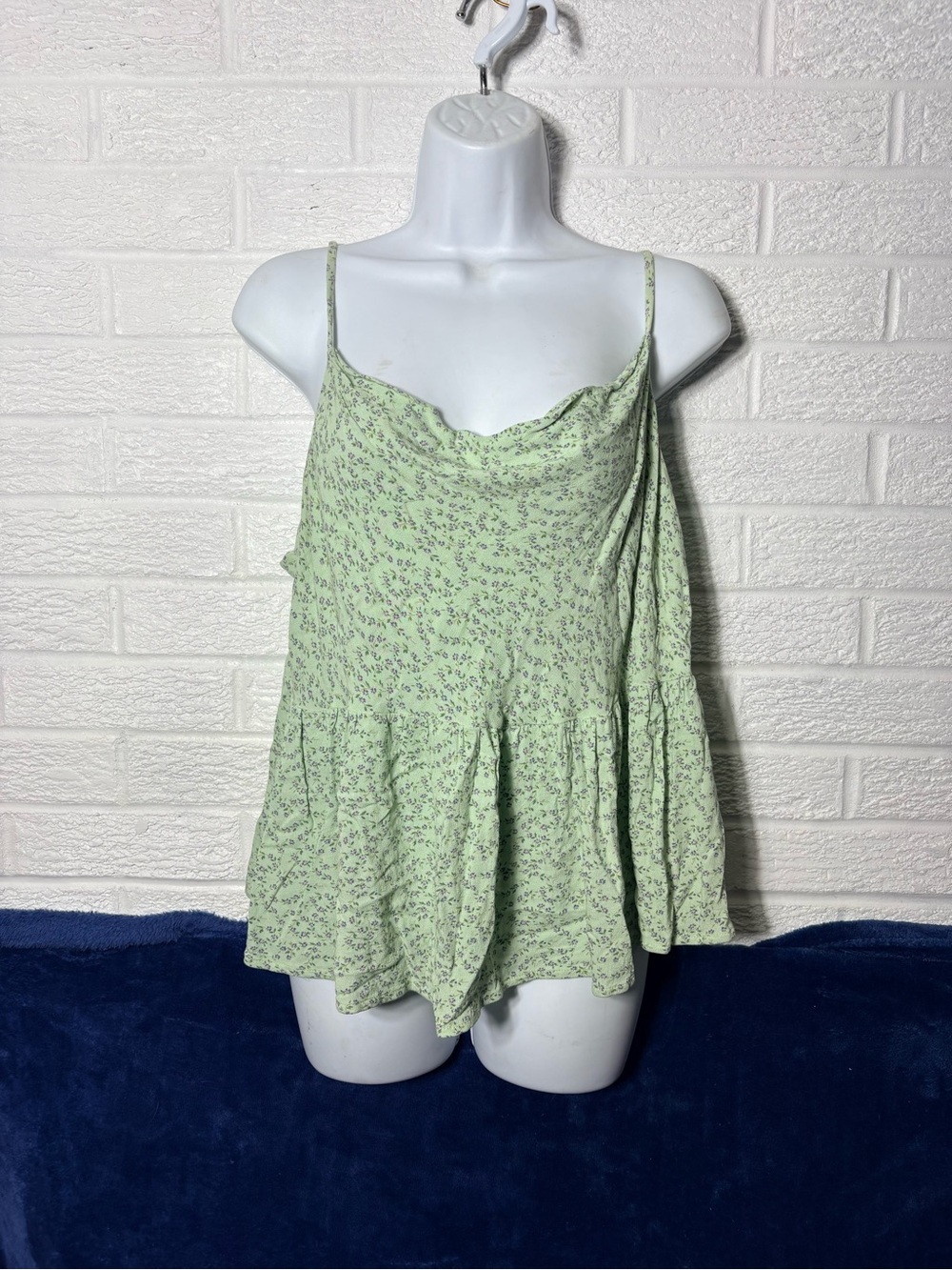 American Eagle Outfitters Light Green Floral Cowl Neck Camisole